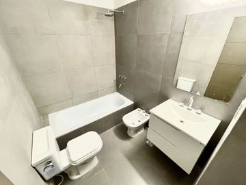 VENTA 2 AMB CON BALCON AESTRENAR ALMAGRO
