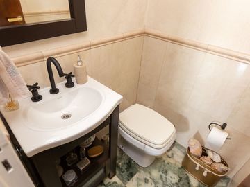 DPTO EN VENTA VILLA CRESPO 4 AMB + DEP.  RECICLADO
