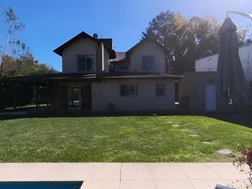 VENTA CASA 5 AMBIENTES PILETA LOTE PROPIO EN PILAR