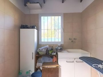 VENTA CASA 5 AMBIENTES PILETA LOTE PROPIO EN PILAR