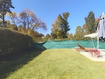 VENTA CASA 5 AMBIENTES PILETA LOTE PROPIO EN PILAR