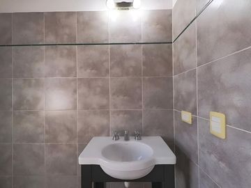 VENTA CASA 5 AMBIENTES PILETA LOTE PROPIO EN PILAR