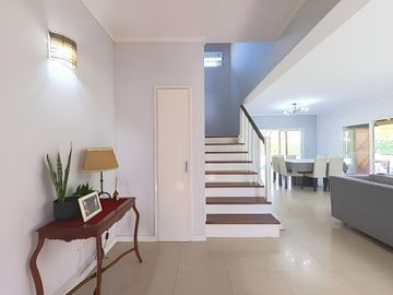 VENTA CASA 5 AMBIENTES PILETA LOTE PROPIO EN PILAR