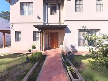 VENTA CASA 5 AMBIENTES PILETA LOTE PROPIO EN PILAR