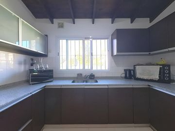 VENTA CASA 5 AMBIENTES PILETA LOTE PROPIO EN PILAR