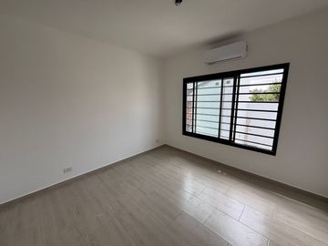 VENTA DUPLEX A ESTRENAR MARTINEZ 4 AMB CON PILETA