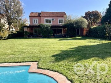 Casa en Venta en Condominio Las Bandadas