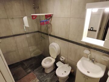 DPTO 2 DORMI AMENITIES PILETA GYM COCHERA CENTRO