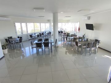 DPTO 2 DORMI AMENITIES PILETA GYM COCHERA CENTRO