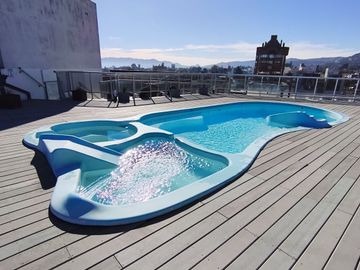 DPTO 2 DORMI AMENITIES PILETA GYM COCHERA CENTRO