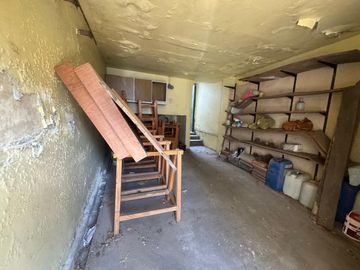 VENTA DE CASA 7 AMBIENTES EN AVELLANEDA