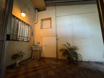 VENTA DE CASA 7 AMBIENTES EN AVELLANEDA