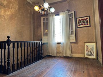 VENTA DE CASA 7 AMBIENTES EN AVELLANEDA