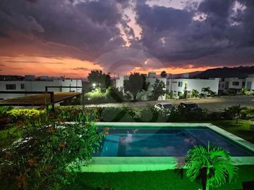 Casa en condominio en venta en Fraccionamiento Real de Oaxtepec