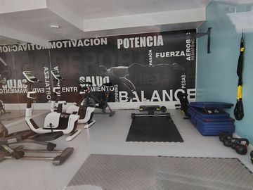 DEPARTAMENTO MARIPOSA CON ESTACIONAMIENTO Y BODEGA