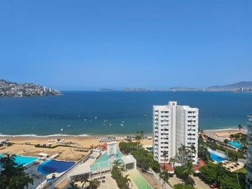 Tu departamento frente al mar en la bahía de Acapulco!