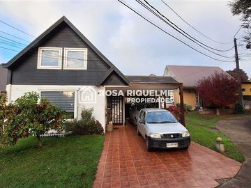 Casa en Venta en Avda Los Fundadores en Fundo el Carmen Temuco