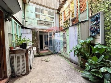 Propiedad comercial Hostal. Metro República
