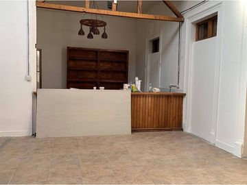 EXCELENTE UBICACION PROPIEDAD COMERCIAL SANTIAGO