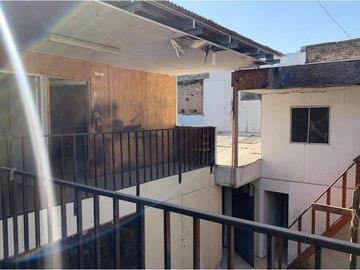 EXCELENTE UBICACION PROPIEDAD COMERCIAL SANTIAGO