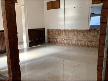 EXCELENTE UBICACION PROPIEDAD COMERCIAL SANTIAGO