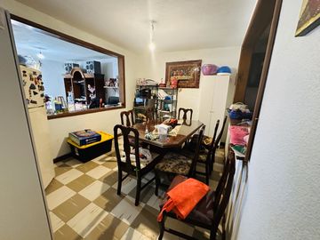 Vendo casa sola, en San Luis Tlaxialtemalco, Xochimilco, Ciudad de México.