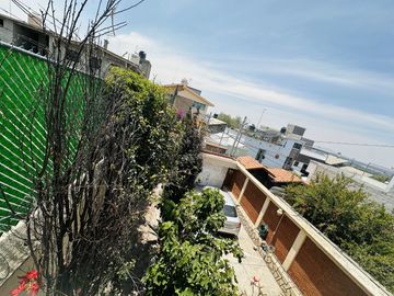 Vendo casa sola, en San Luis Tlaxialtemalco, Xochimilco, Ciudad de México.