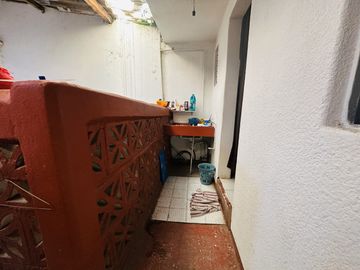 Vendo casa sola, en San Luis Tlaxialtemalco, Xochimilco, Ciudad de México.