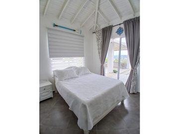 VENTA CASA CAMPESTRE LAGO CALIMA 4HB 3BÑ 1000M2 DARIEN