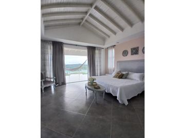 VENTA CASA CAMPESTRE LAGO CALIMA 4HB 3BÑ 1000M2 DARIEN