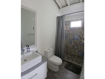 VENTA CASA CAMPESTRE LAGO CALIMA 4HB 3BÑ 1000M2 DARIEN