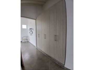 VENTA CASA CAMPESTRE LAGO CALIMA 4HB 3BÑ 1000M2 DARIEN