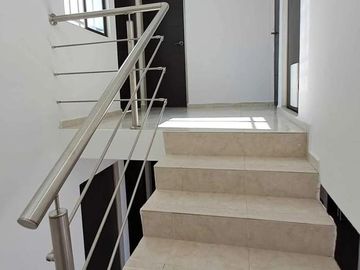 Oportunidad / Casa en Venta en Fracc. las Américas 2 / 3hab / 2 baños/ balcon