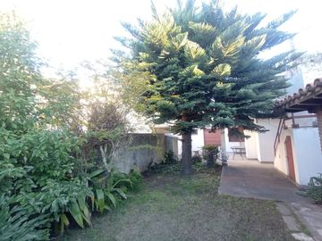 Venta Casa 3 ambientes cochera y patio Ramos Mejia