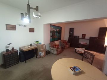 Venta Casa 3 ambientes cochera y patio Ramos Mejia