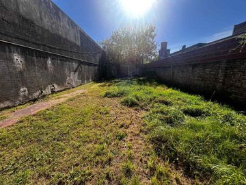 Venta casa lote propio de 520m2 a reciclar Sarandí