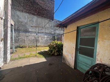 Venta casa lote propio de 520m2 a reciclar Sarandí