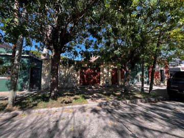Venta casa lote propio de 520m2 a reciclar Sarandí