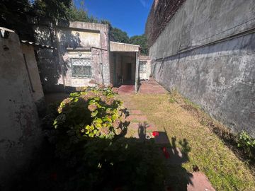 Venta casa lote propio de 520m2 a reciclar Sarandí