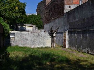 Venta casa lote propio de 520m2 a reciclar Sarandí