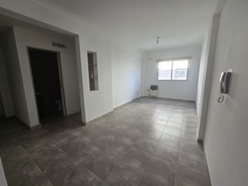 VENTA DEPARTAMENTO DOS AMBIENTES RAMOS MEJIA