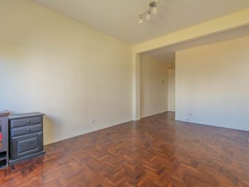 DEPTO EN VENTA 3 AMB CABALLITO C/ BALCÓN APTO CRÉD