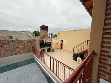 Casa 3 dormis + local + galpon en venta Neuquen