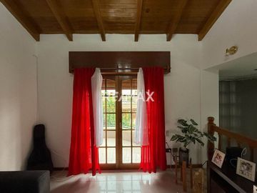 Casa 3 dormis + local + galpon en venta Neuquen