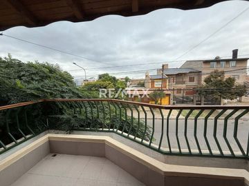 Casa 3 dormis + local + galpon en venta Neuquen