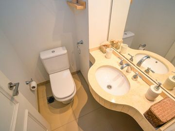 VENTA SEMIPISO DE 2 DORMI y COCHERA CONSTITUYENTES