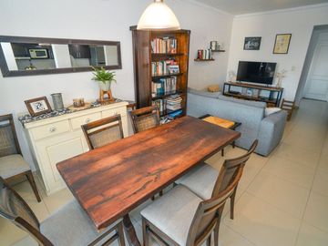 VENTA SEMIPISO DE 2 DORMI y COCHERA CONSTITUYENTES
