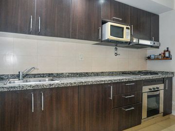VENTA SEMIPISO DE 2 DORMI y COCHERA CONSTITUYENTES