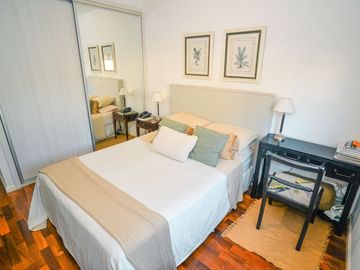 VENTA SEMIPISO DE 2 DORMI y COCHERA CONSTITUYENTES