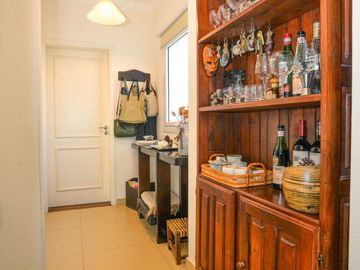 VENTA SEMIPISO DE 2 DORMI y COCHERA CONSTITUYENTES